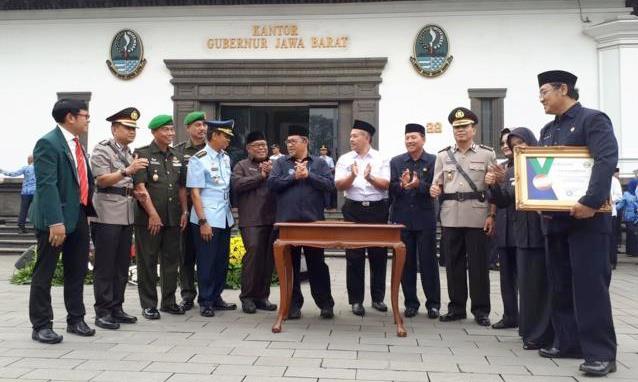 2019, Penduduk Jabar Kudu Terdaftar JKN-KIS MoU antara BPJS Kesehatan dengan Kadinkes Jabar