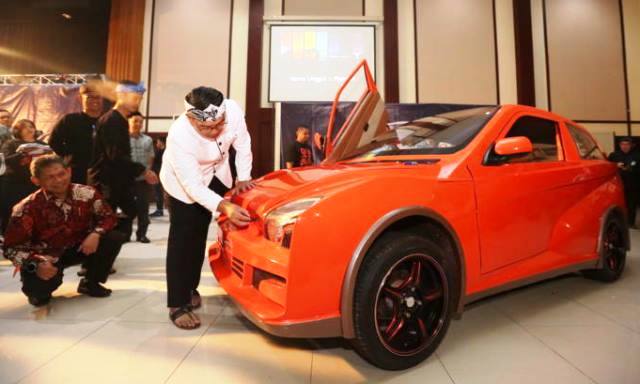 Mobil Listrik Made In Bandung Unjuk Gigi