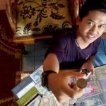 Cerita Muhammad Ikhsan Telaten Mengoleksi Uang Kuno