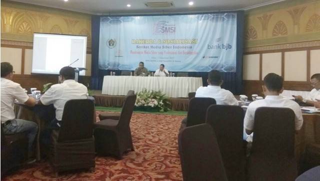 Media Siber Kudu Lebih Profesional Media Siber Kudu Lebih Profesional