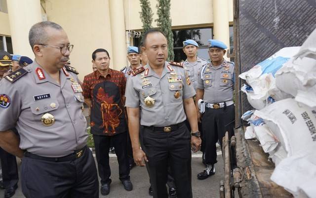 Polisi Sita 40 Ton Pupuk Polisi Sita 40 Ton Pupuk