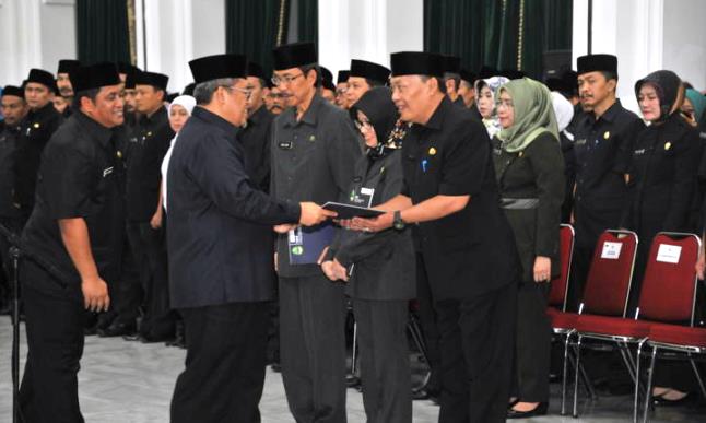 Gubernur Lakukan Rotasi di Akhir Tahun