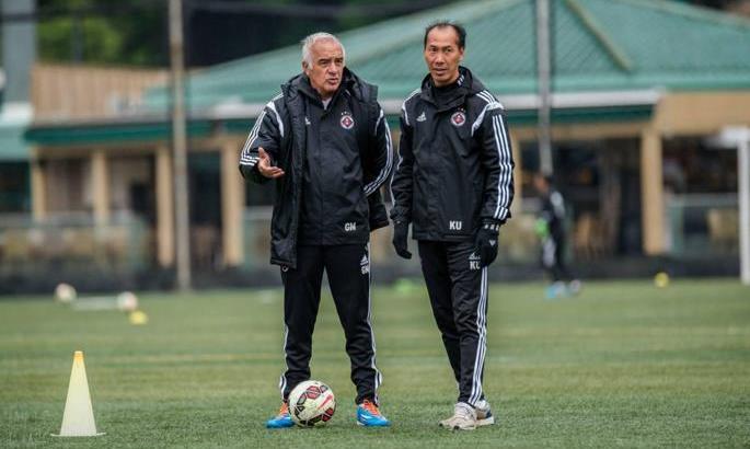 Essien Mendapat Sorotan Gomez