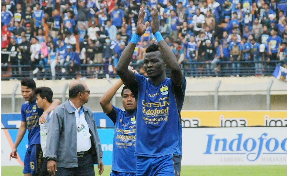 Pantang Berakhir Seri, Main di Solo Tak Menguntungkan Persib persib