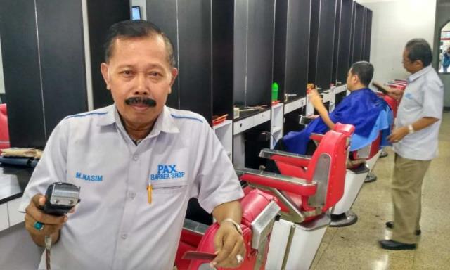 Tak Berani Ajak Ngobrol Habibie