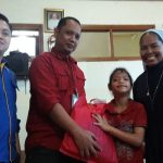 Panti Asuhan Bhakti Luhur Alma Terima CSR dari WOM Finance