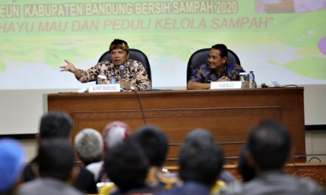 Ajak Kepala Desa Bebenah Lingkungan