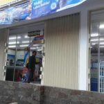 Mini Market Dihalangi Tembok Oleh Warga