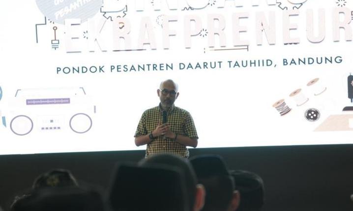 Bekraf Sambangi Pesantren