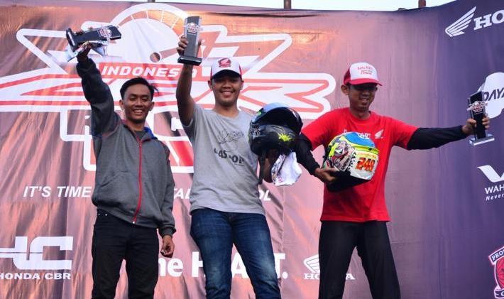 Bikers CBR Jawa Barat Bawa Pulang Piala