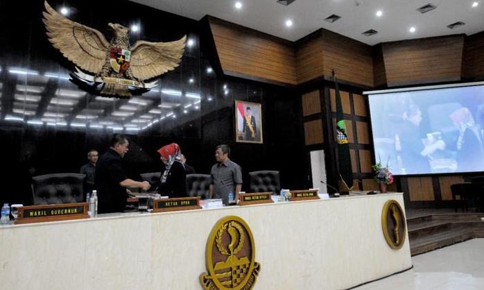 DPRD Jabar Selesaikan 10 Raperda di 2017