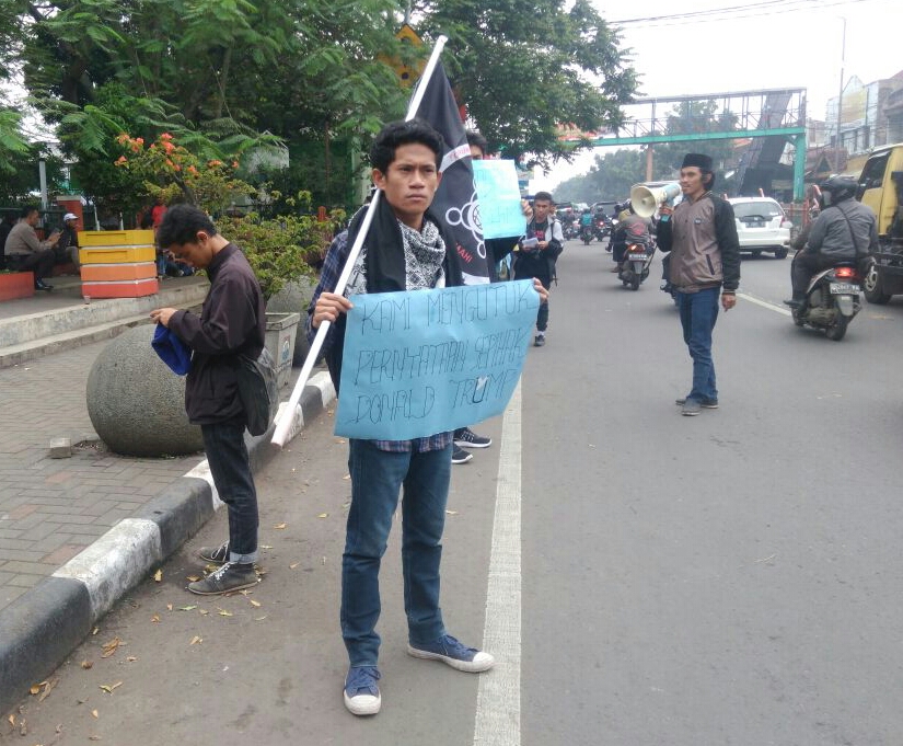FDPM Cimahi Kecam Trump FDPM Cimahi Kecam Trump