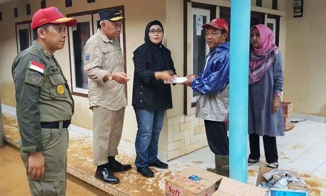 IPDN Bantu Korban Gempa Tasikmalaya
