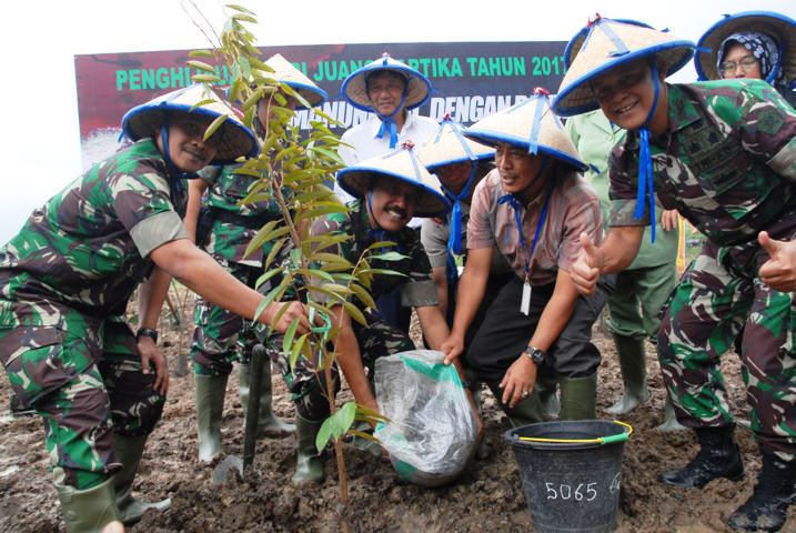 Jaga Kelestarian, Kodiklat Tanam 1.800 Pohon
