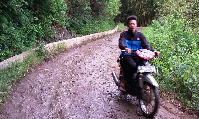 Sudah 4 Tahun Rusak, Dinas PUPR Baru Ngecek