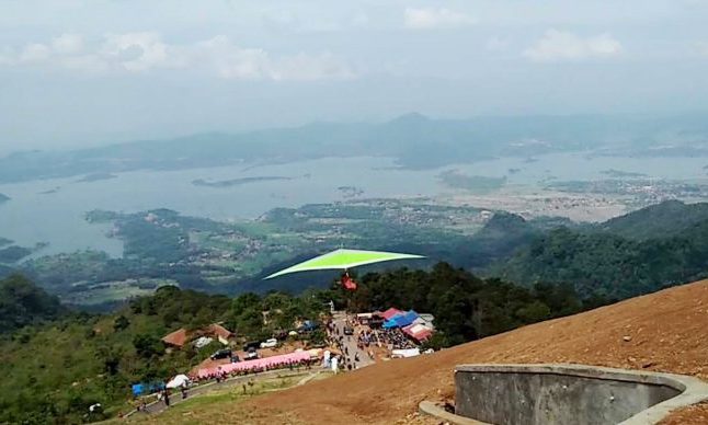 Pemdes Pertanyakan SK Pengelolaan Batu Dua