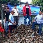 Warga Perbaiki Jalan, Dinas PUPR Hanya Ucapkan Terima kasih