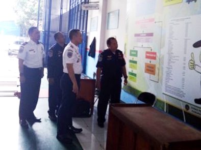 Dishub Waspadai Jalur Rawan Macet Dishub Waspadai Jalur Rawan Macet