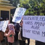 Pedagang Tuntut Pengembalian Uang PNC