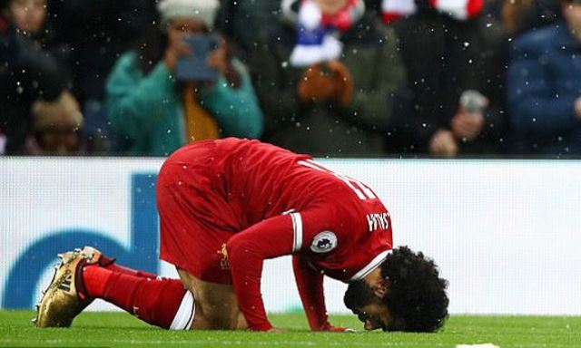 Merseyside Derby: Penalti Rooney Nodai Sujud Syukur Salah