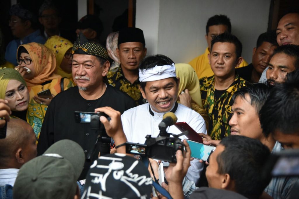 “2DM” Hadir Dalam Tasyakur Budaya di Rumah Masa Kecil Dedi Mulyadi