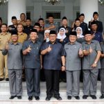 Gubernur Lantik Kasubbag TU SMA/SMK