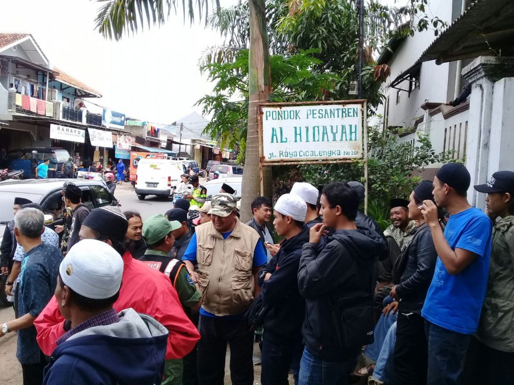 Biadab, Pimpinan Ponpes Dianiaya di Masjid
