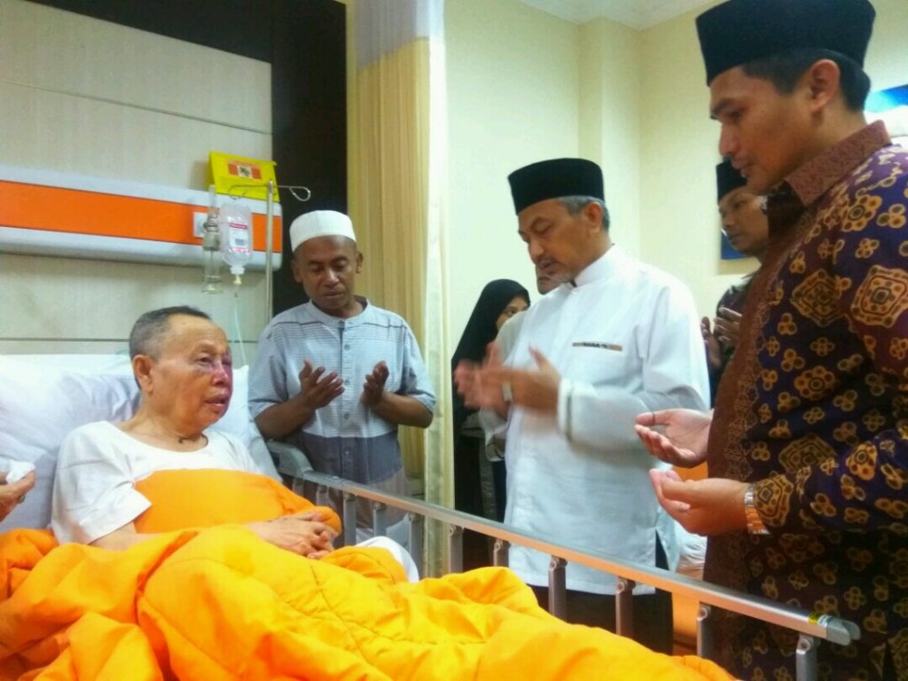 Ahmad Syaiku dan Gun Gun Gunawan, Jenguk Korban Penganiayaan Ahmad Syaiku dan Gun Gun Gunawan, Jenguk Korban Penganiayaan