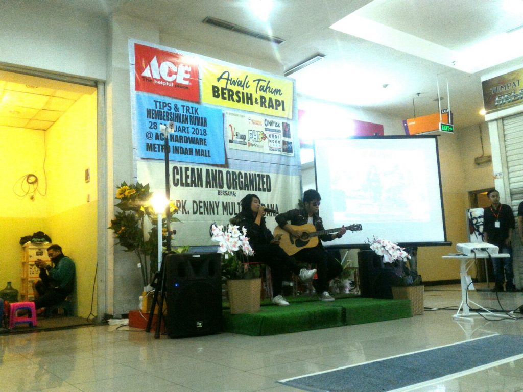 Dekati Konsumen Dengan Gelar Acara Talkshow Dekati Konsumen Dengan Gelar Acara Talkshow