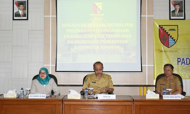 PNS Dilarang Upload Cagub/Cabup di Medsos PNS Dilarang Upload Cagub/Cabup di Medsos