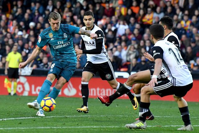 Valencia1-4 Real Madrid: Penantian Berujung Bahagia Valencia1-4 Real Madrid: Penantian Berujung Bahagia
