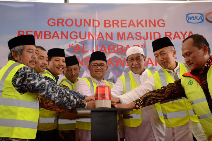 Proyek Masjid Al Jabbar, 10 Bidang Belum Dibebaskan