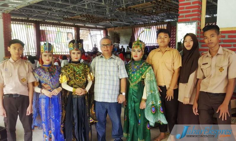 SMK Bumi Nurani Camp, Sekolah Musik Satu-satunya di Ciamis SMK Bumi Nurani Camp, Sekolah Musik Satu-satunya di Ciamis