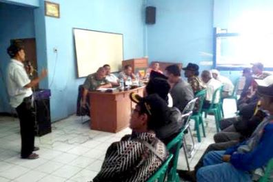 Warga Minta Milan Karaoke Ditutup