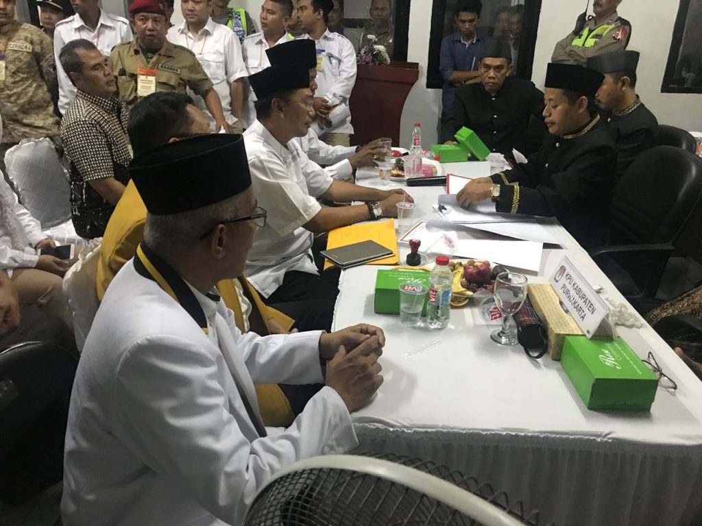 SK ditolak Timses Rustandi-Dikdik Laporkan KPU Purwakarta
