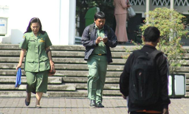 PNS Jangan Terlibat Politik