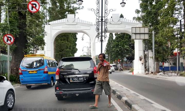 Folmer Soal Gapura Kota Tua Folmer Soal Gapura Kota Tua