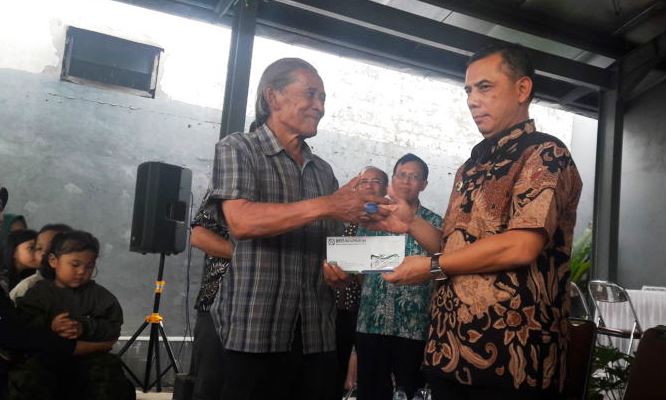 Berikan Jamkesda Pada Warga Miskin jamkesda