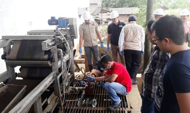 Lima Pabrik Terancam Dibekukan