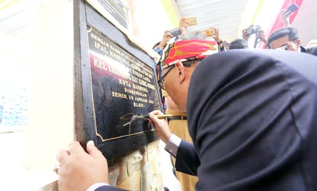 PU Bangun Ipal Komunal Uber PU Bangun Ipal Komunal Uber