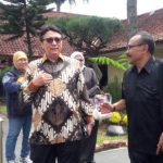 Doddy Pilih Pupu Maju Di Pilkada