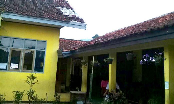 sekolah rusak
