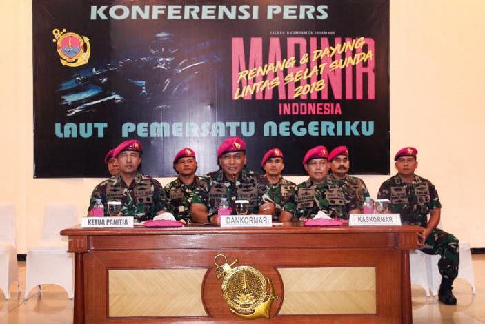 300 Marinir Akan Berenang 39 KM 300 Marinir Akan Berenang 39 KM