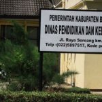Dinas Pendidikan Kabupaten Bandung tercoreng akibat ulah oknum yang diduga melakukan punguta liar (Pungli)