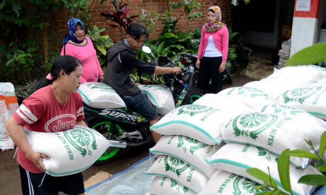 Bantuan Pangan Non Tunai Kembali Telat Bantuan Pangan Non Tunai Kembali Telat