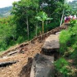 Jembatan Penghubung 2 Desa Terputus