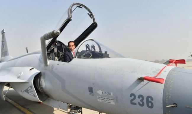 Larang Pasang Foto Presiden