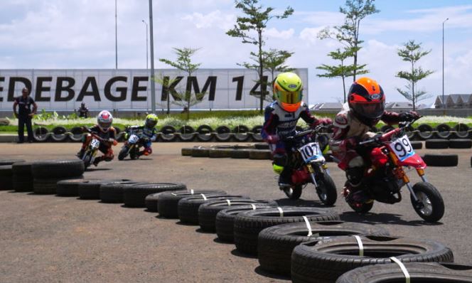 Ajang Balap Motor 'Cilik' Berlangsung Sukses