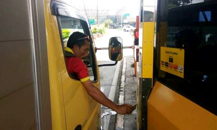 Tarif Tol Naik Hingga 7 ribu Tarif Tol Naik Hingga 7 ribu