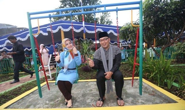 RK Resmikan Taman Elektrik